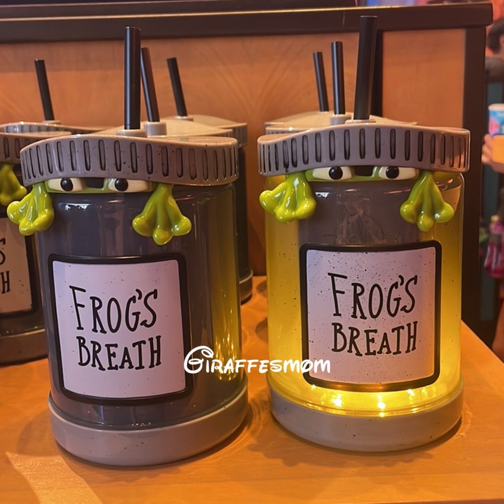 Disney Parks 2025 Oogie Boogie Bash Frogs Breath Light up Sipper NEW